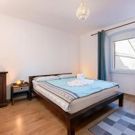 Suncani Krovovi Apartmán *